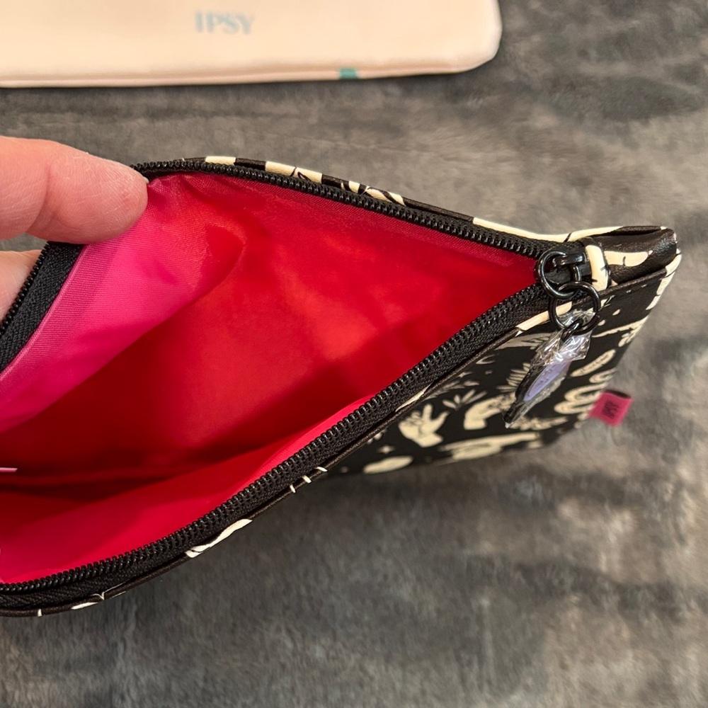 Ipsy Bag/Pouch Bundle (5) - Picture 7 of 7